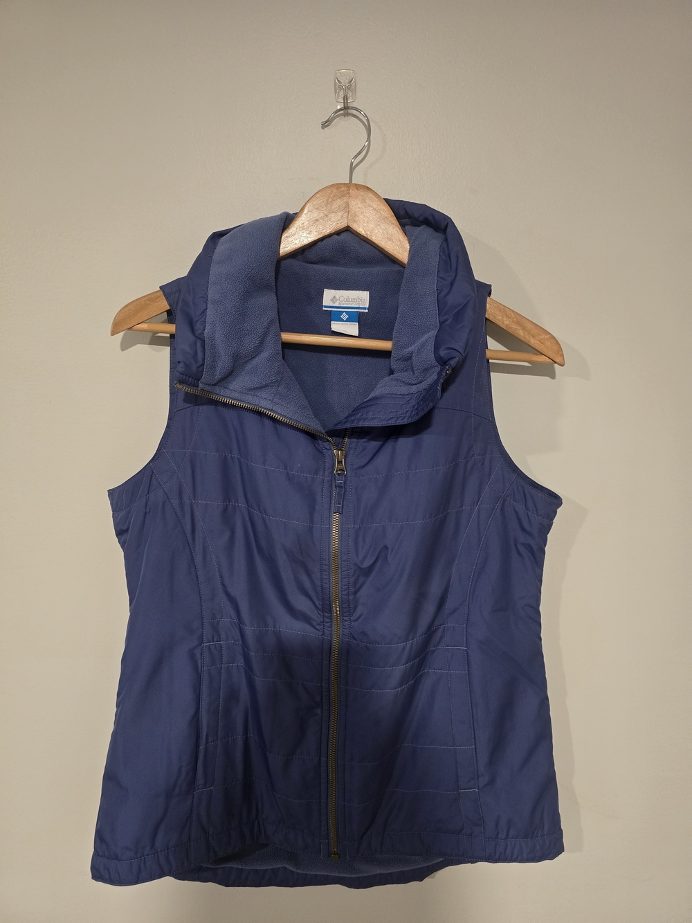 Vintage Columbia Women's Navy Quilted Vest with Hood